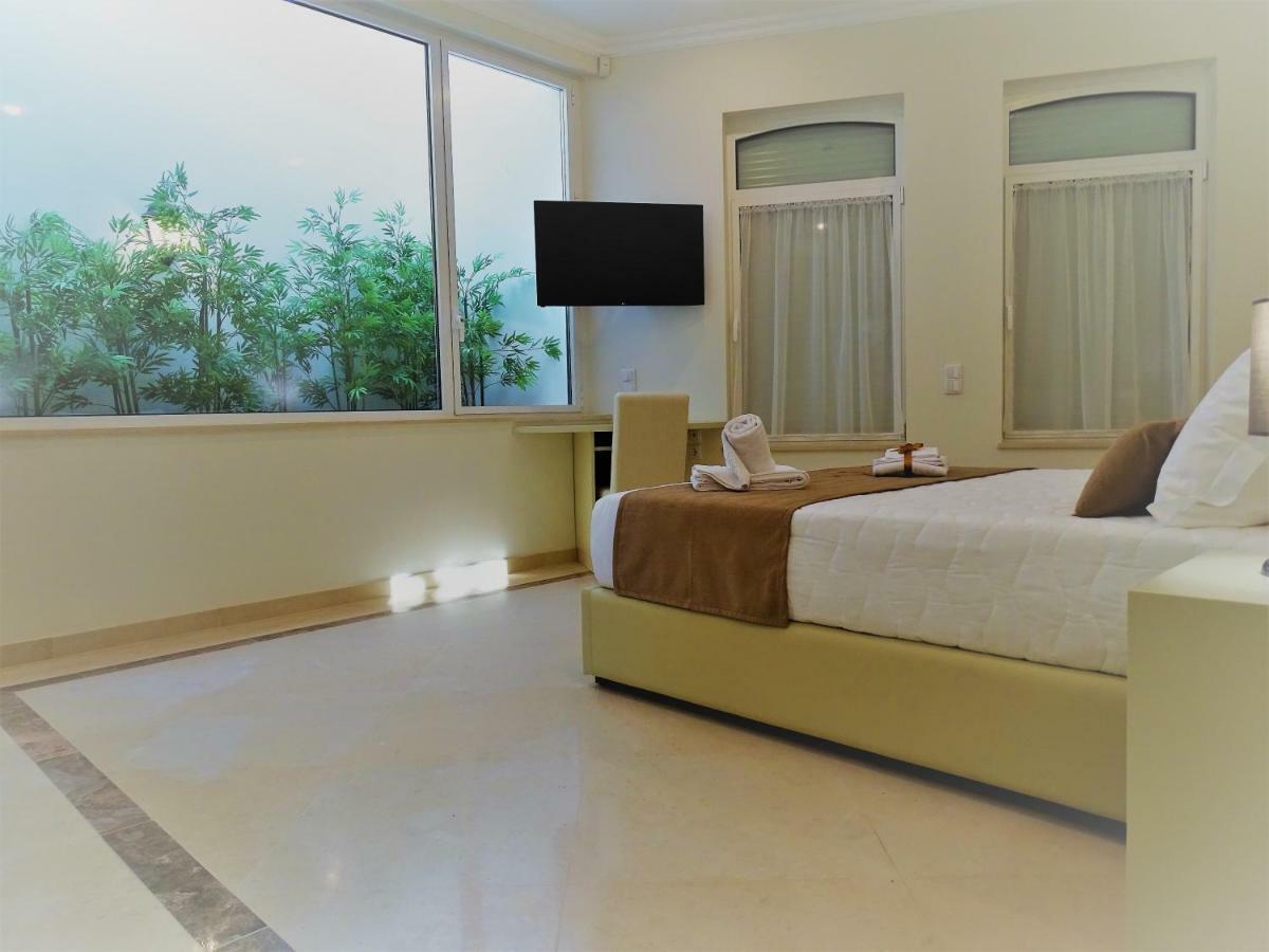 Bowen, Luxury Suites Лагуш Екстер'єр фото