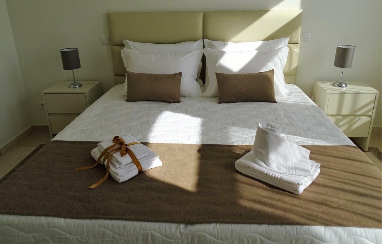 Bowen, Luxury Suites Лагуш Екстер'єр фото
